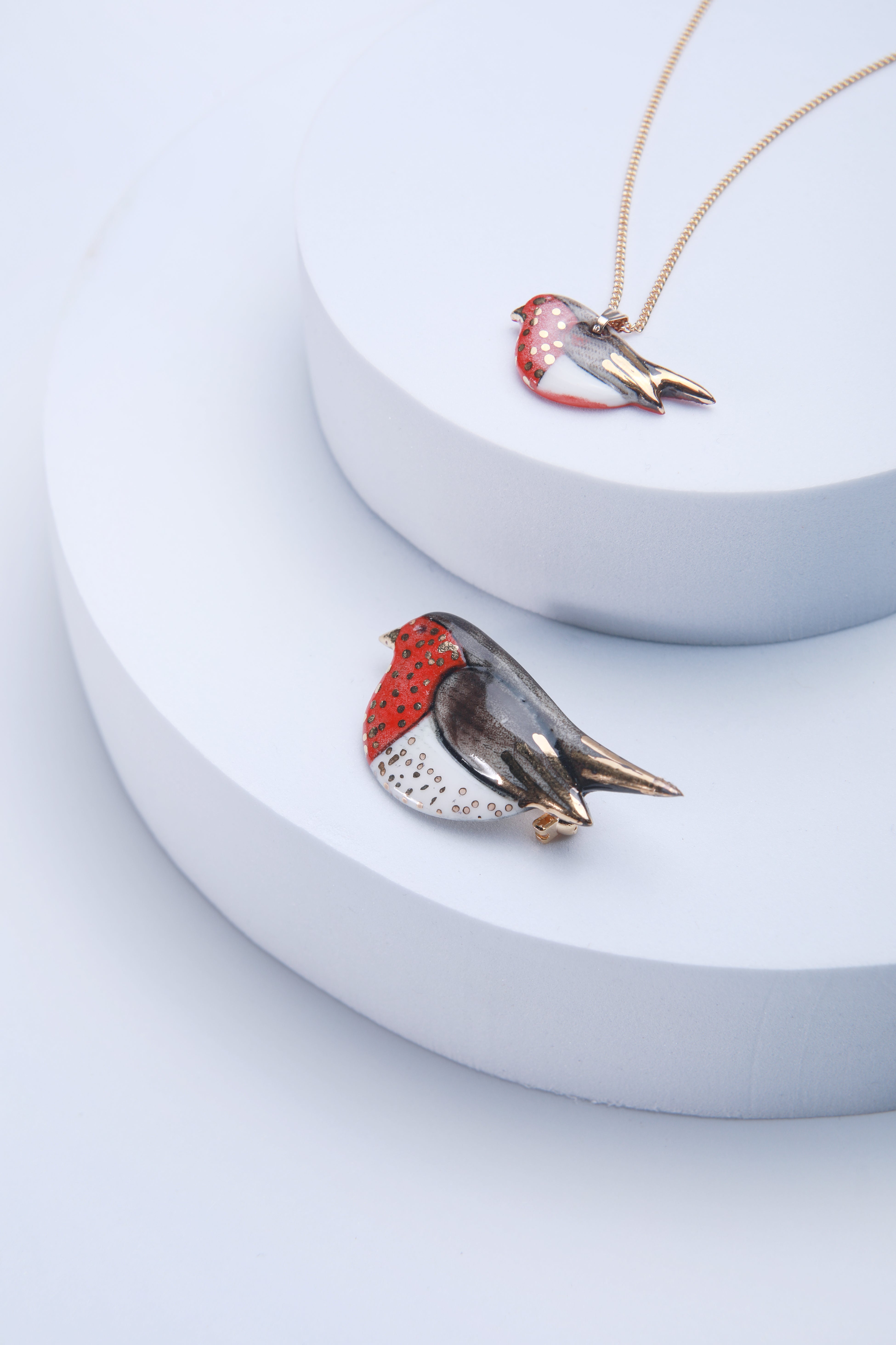 Robin Gift Set Robin Jewellery Gift Set – Brooch & Pendant Necklace with 14K Gold-Fil ...