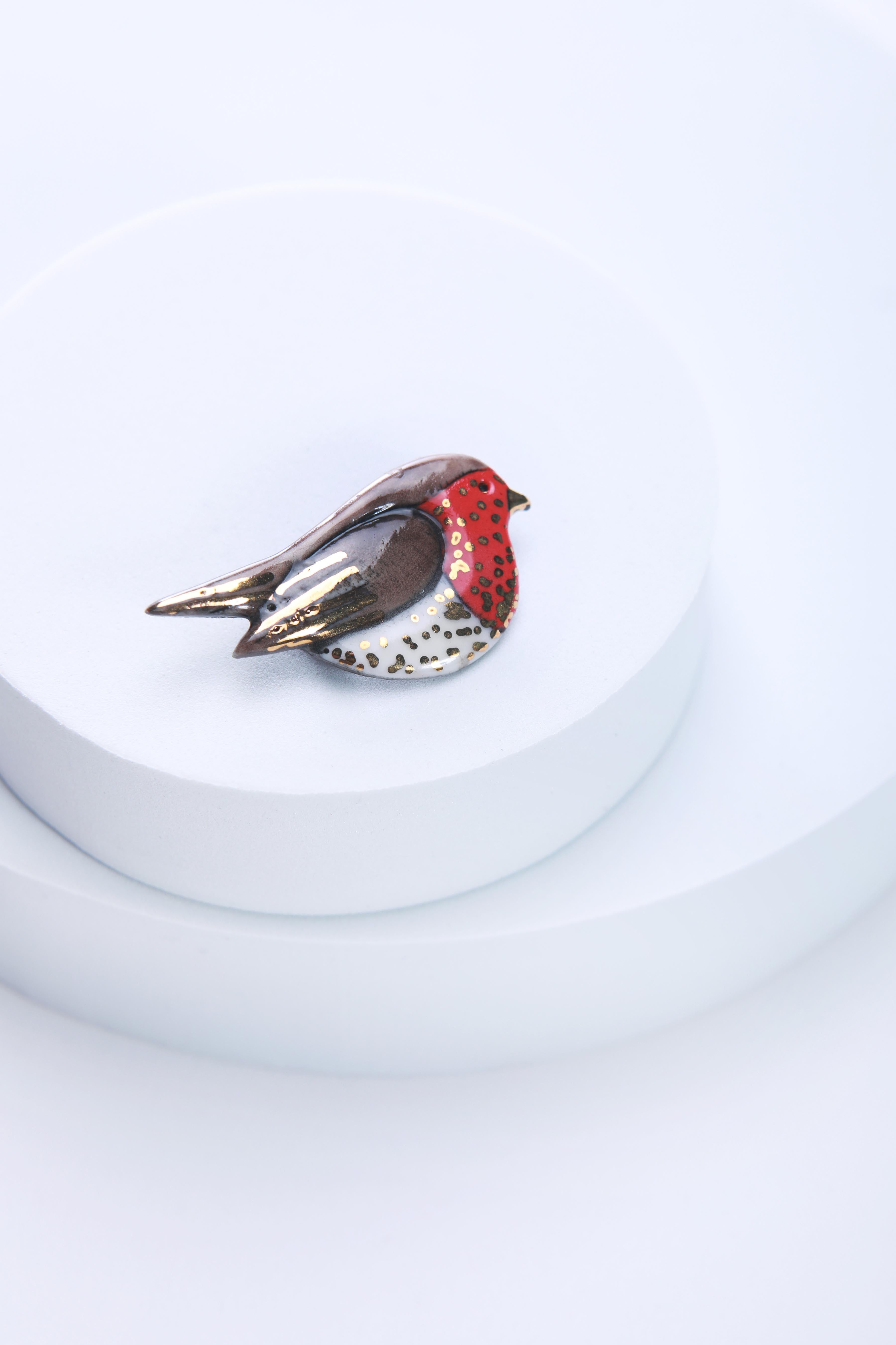 Robin Jewellery Gift Set – Brooch & Pendant Necklace with Gold-Plated Chain